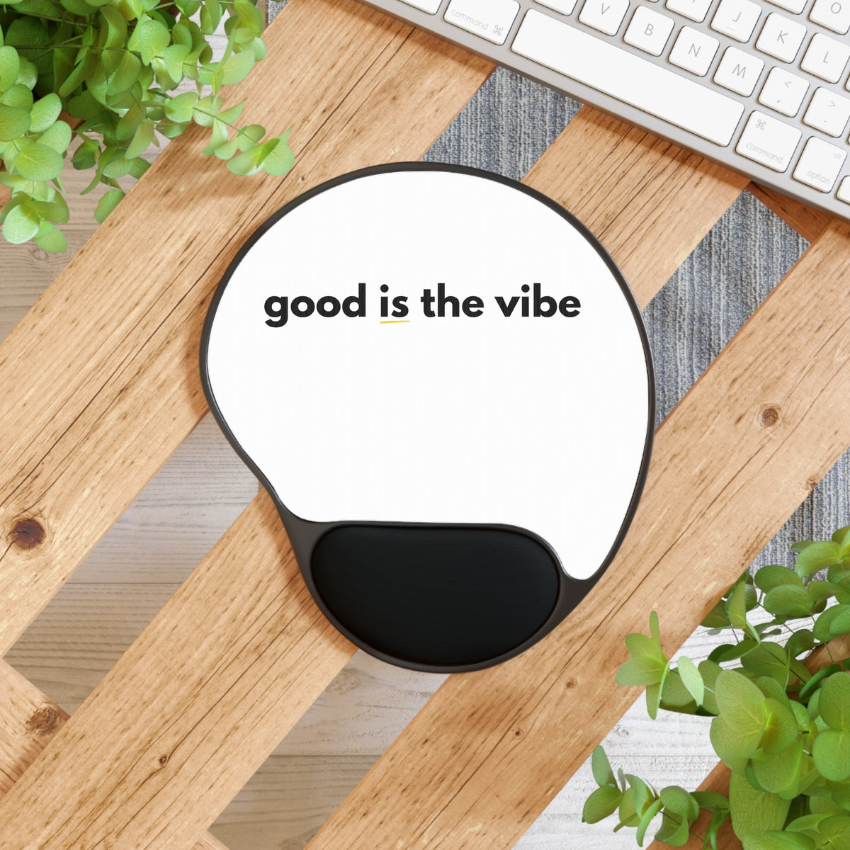 Good Is the Vibe Mouse Pad with Wrist Rest — Minimalist Ergonomic Desk Mat