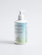 Aloe Glow Shampoo - moisturizing, gentle and purifying - leaving hair smooth and glossy